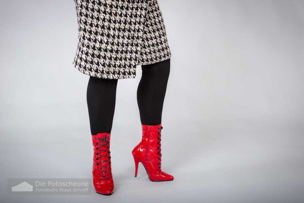 Rote Lack High Heel Stiefeletten